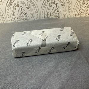 NEW Helium Paris Black Hard Clamshell Eyeglasses‎ Case Spring Closure With Cloth